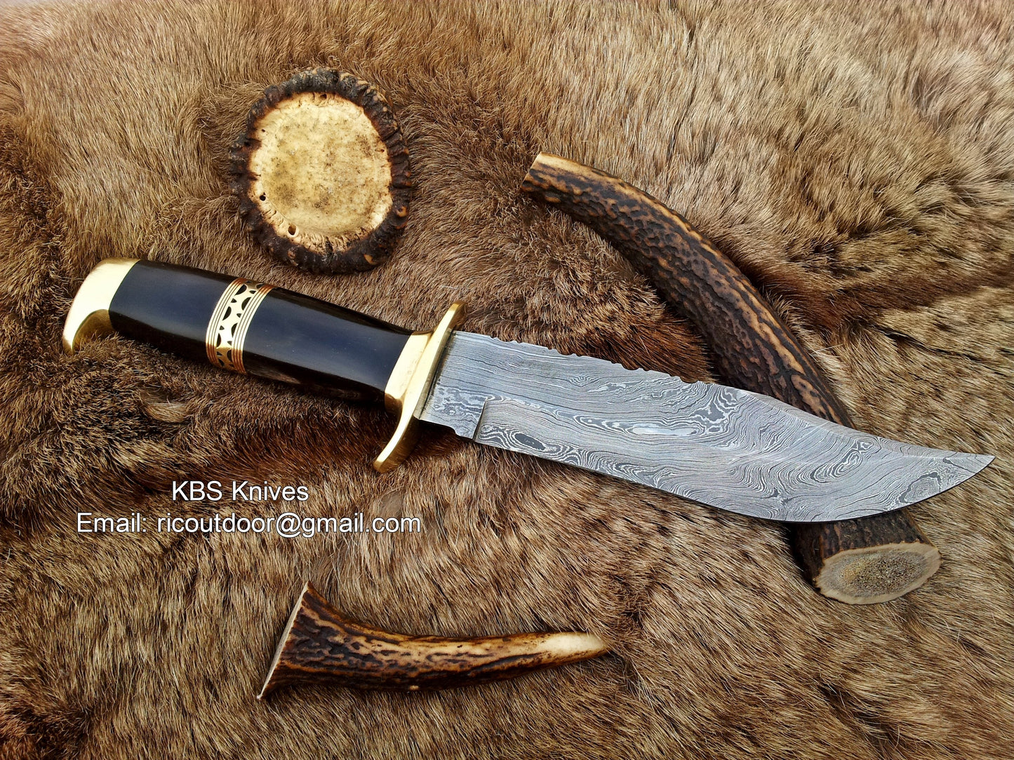 Custom Handmade Hunting Bowie Knife with Damascus Steel Blade & Buffalo Horn Handle - 13 Inches