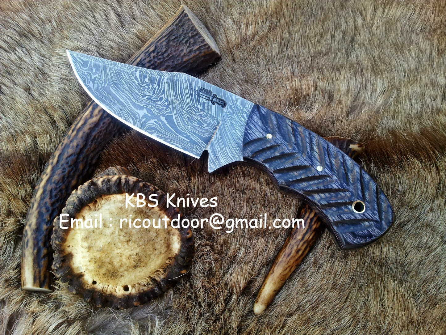 Custom Damascus Steel Field Dressing Deer Skinning Knife with Exotic Pakka Wood Handle – 8.5 Inch Hunting Knife