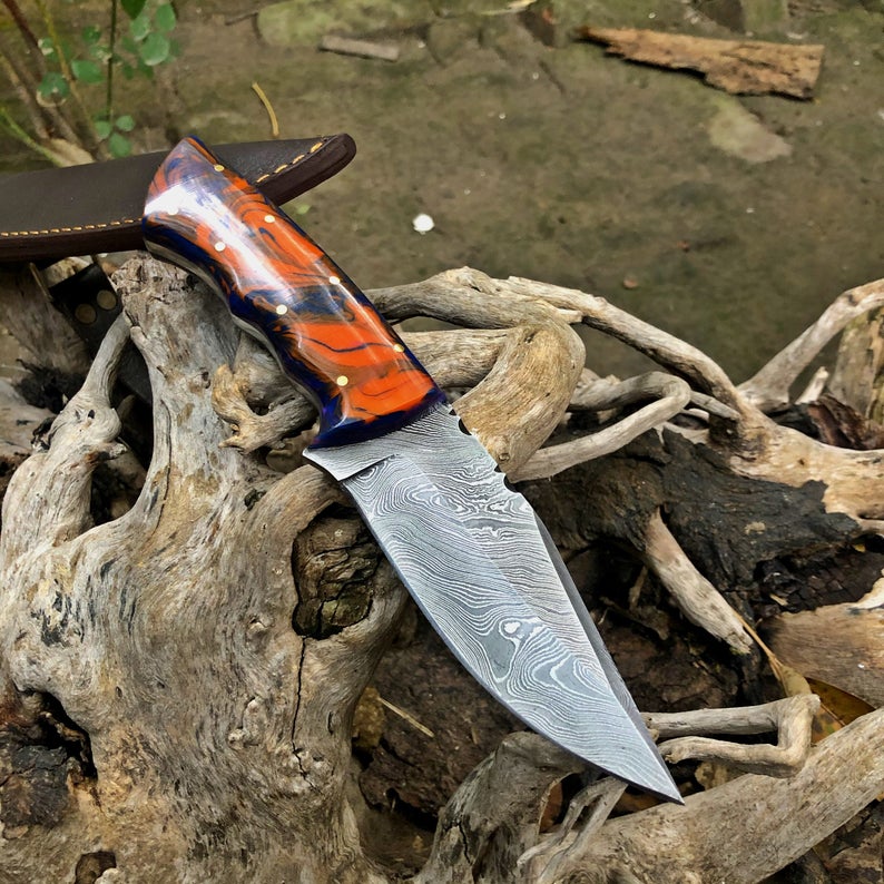 Damascus Steel Hunting Skinning Knife