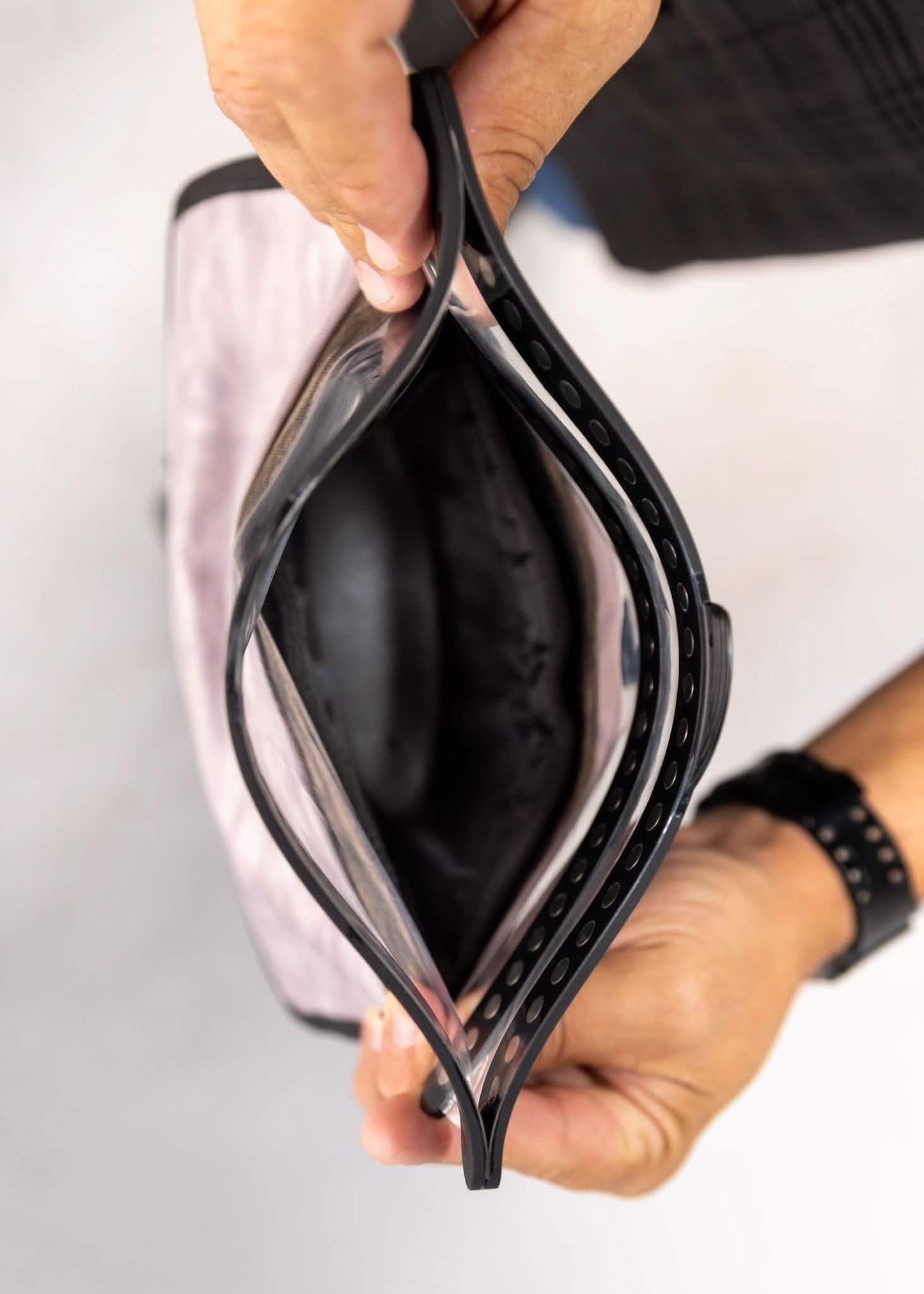 ARRIVING IN AUGUST / Coyote Brown - Auto-Sealing, Waterproof, Floating, Scent Proof Shotgun Bag