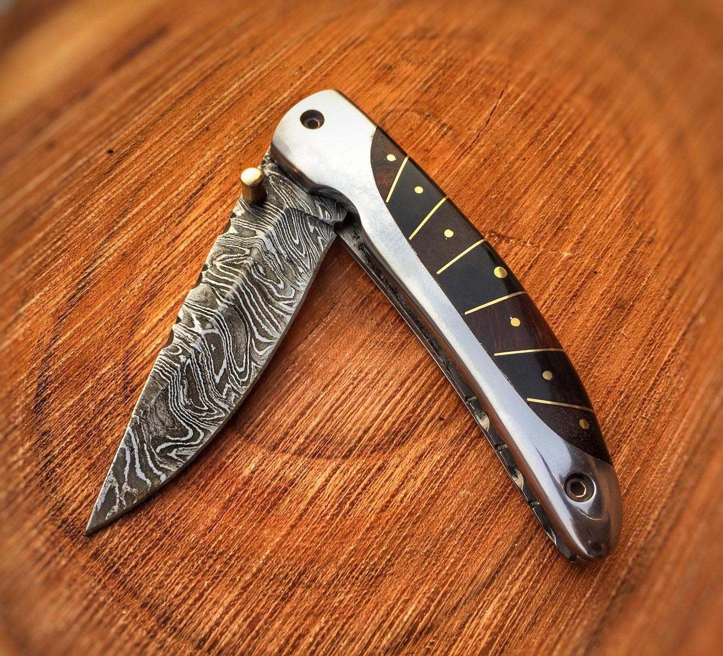 Everyday Carry Damascus Steel Pocket Knife - Buffalo Horn Charm