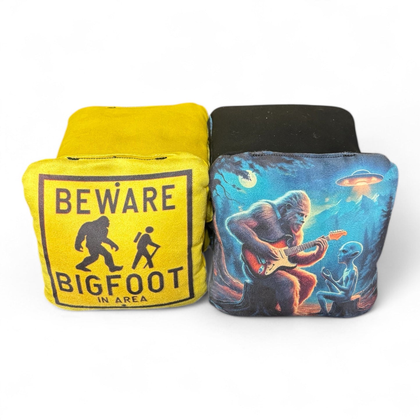 Bigfoot and Alien slick and stick bags (set of 8)