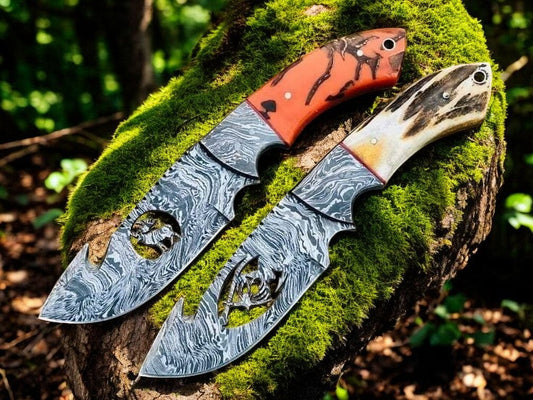 Nature's Edge Deer Gutting Knife: Damascus Steel with Epoxy Resin and Antler Horn Handle