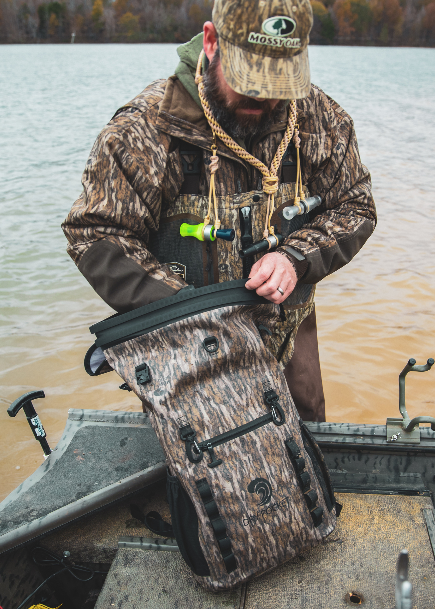 RESTOCK ARRIVING IN JULY / Mossy Oak - 25-Liter, Auto-Sealing, Waterproof, Floating, Scent Proof Dry Bag