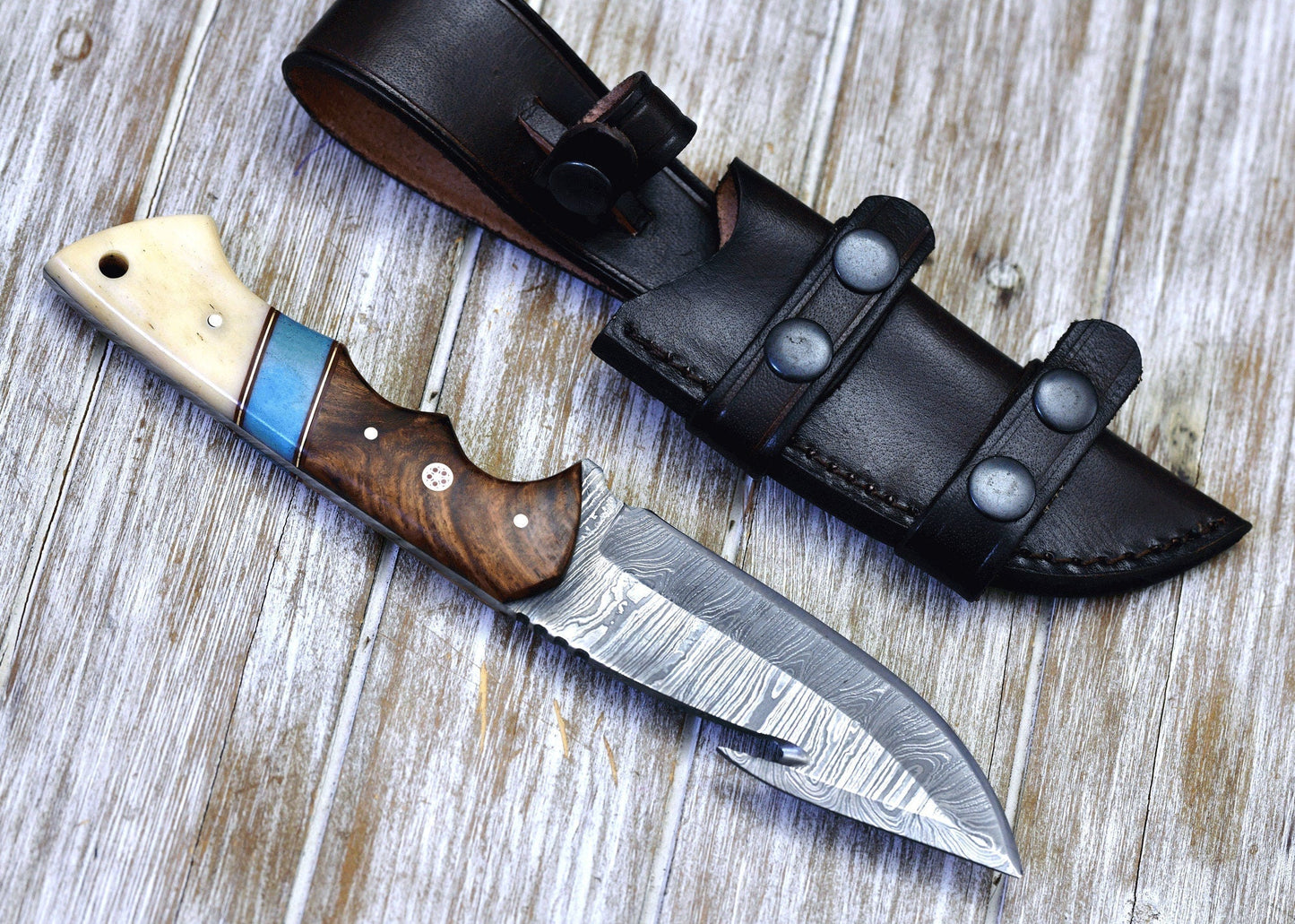 Premium Damascus Guthook Skinning Knife – Rosewood & Bone Handle – 10” Hunting Essential
