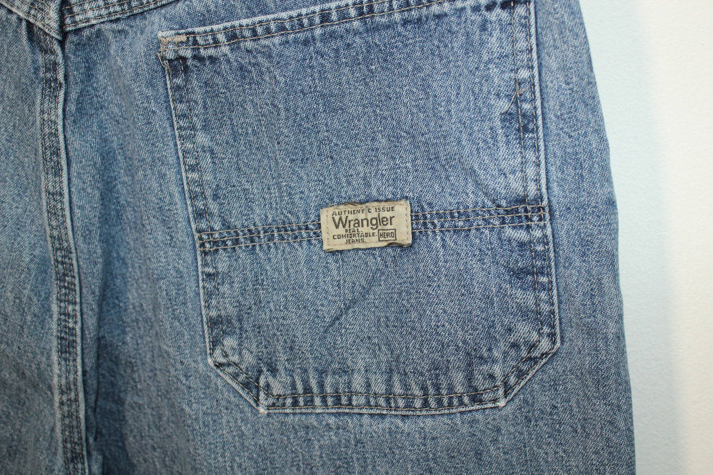 LITEGUEST 27-Zone Smart Heated Down Jacket – Urban Winter Warmth