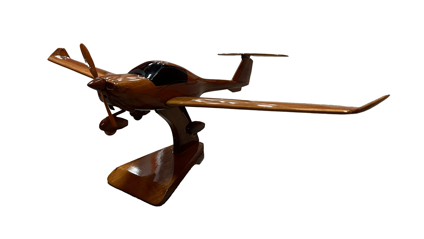 DA-20 ( DA20 ) Diamond Mahogany Wood Desktop Aircraft Model.
