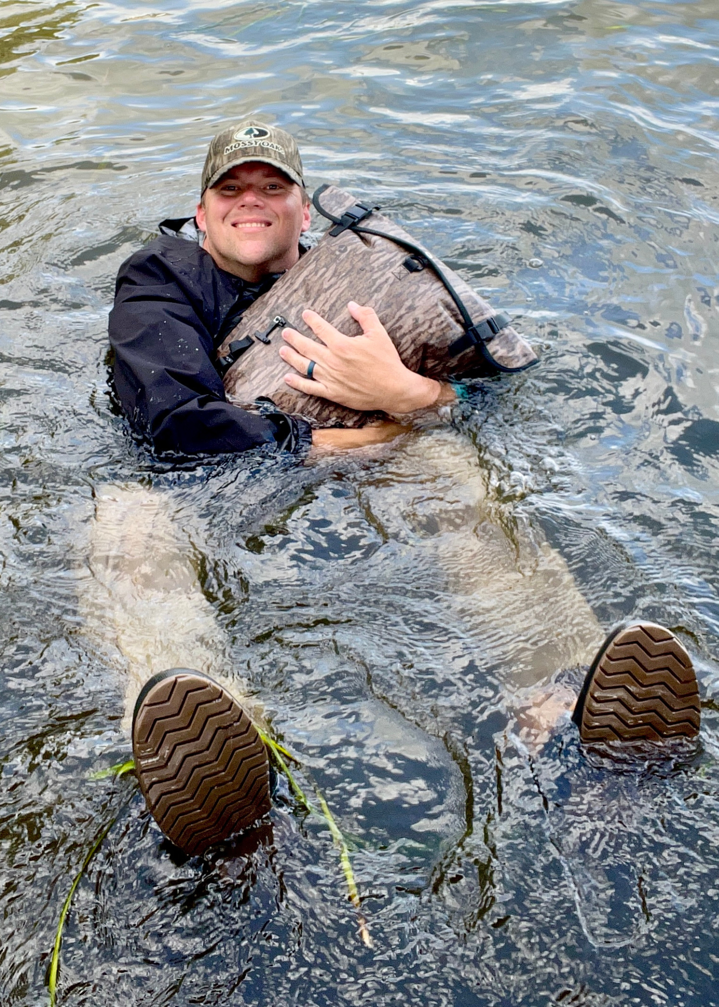 RESTOCK ARRIVING IN JULY / Mossy Oak - 25-Liter, Auto-Sealing, Waterproof, Floating, Scent Proof Dry Bag