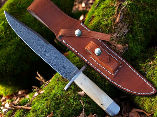 The Adventurer’s Bowie Knife: Masterpiece of Strength and Precision