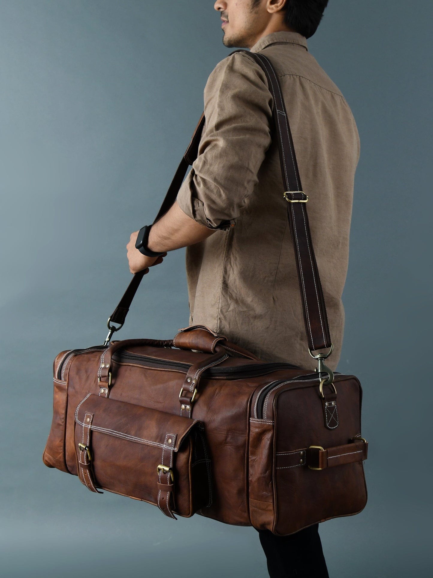 Walker Leather Weekender Bag + Free Toiletry