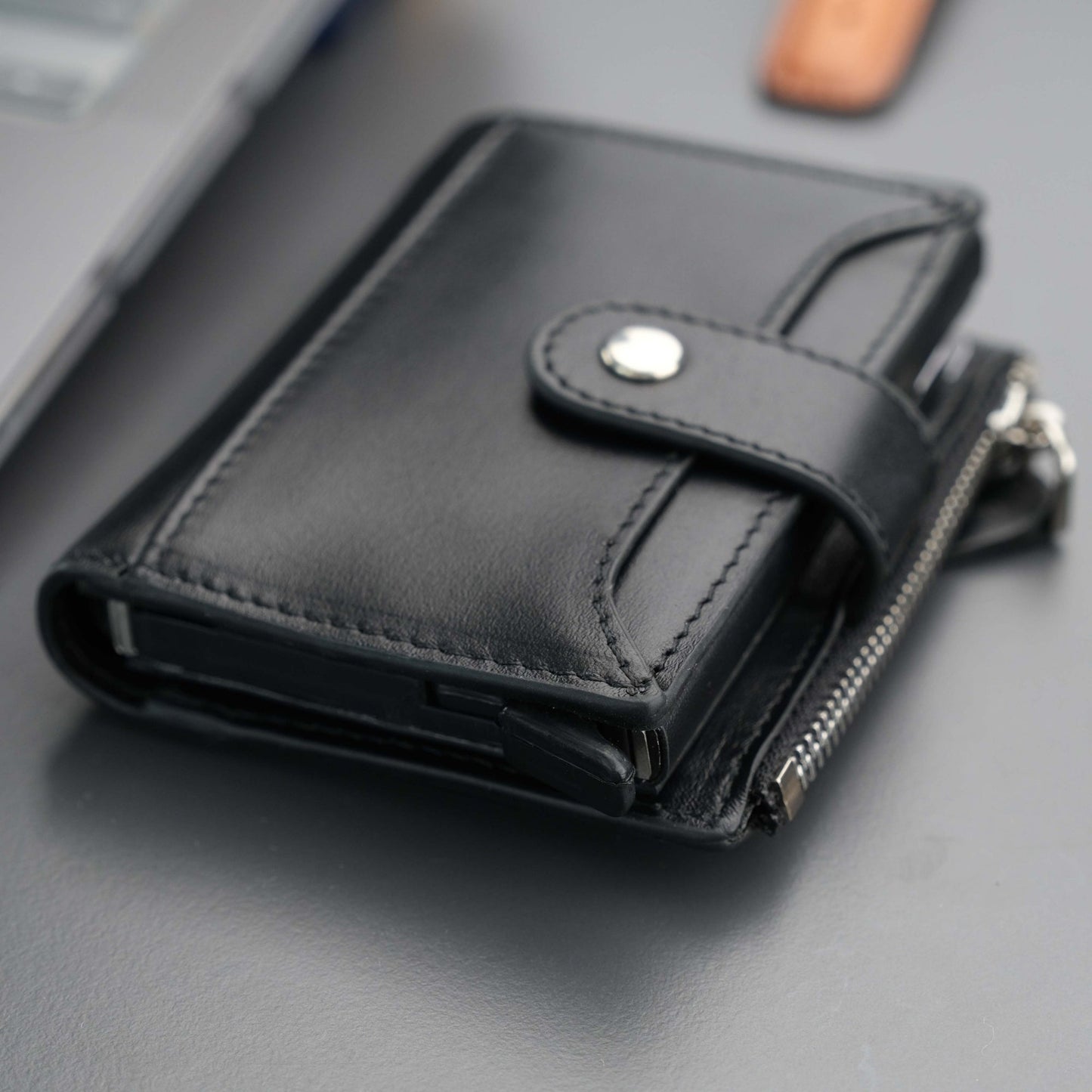 Glenrock Black Leather Pop-up Cardholder Wallet