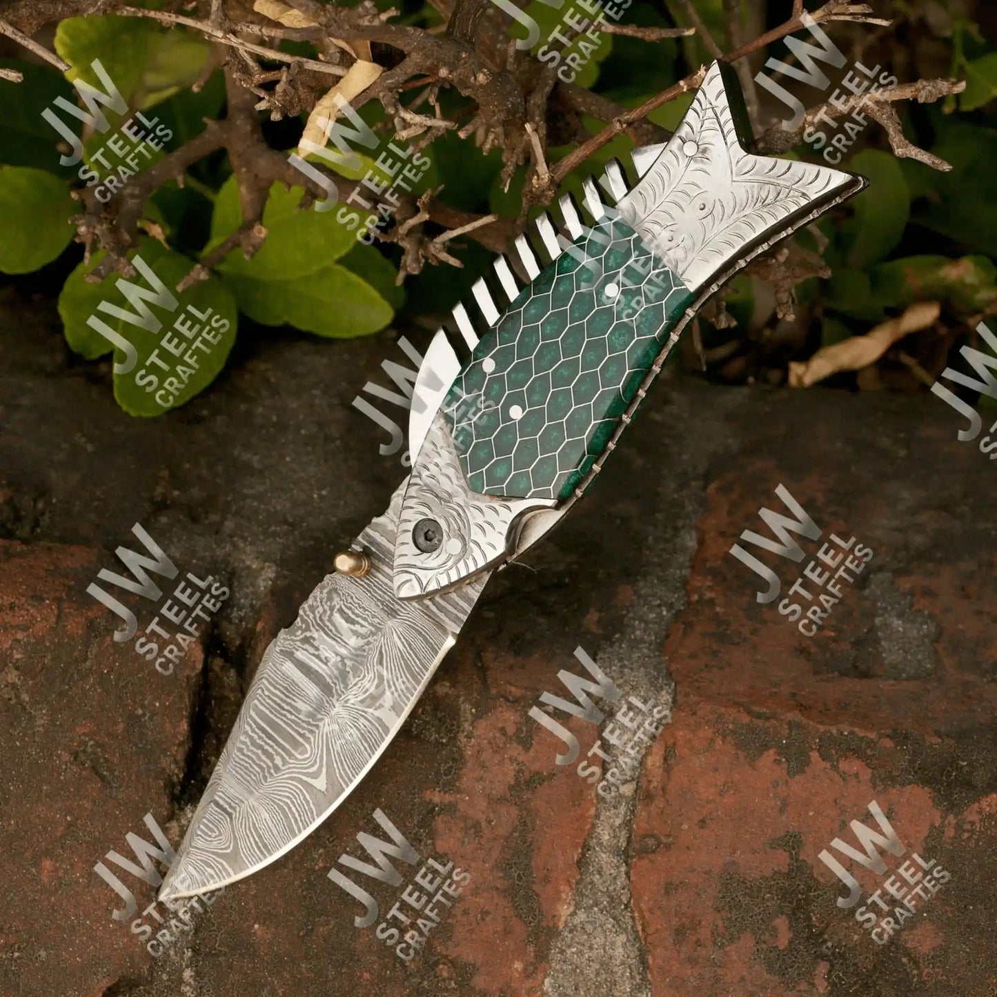 Handmade Damascus Steel Folding Knife – Green Honeycomb Handle