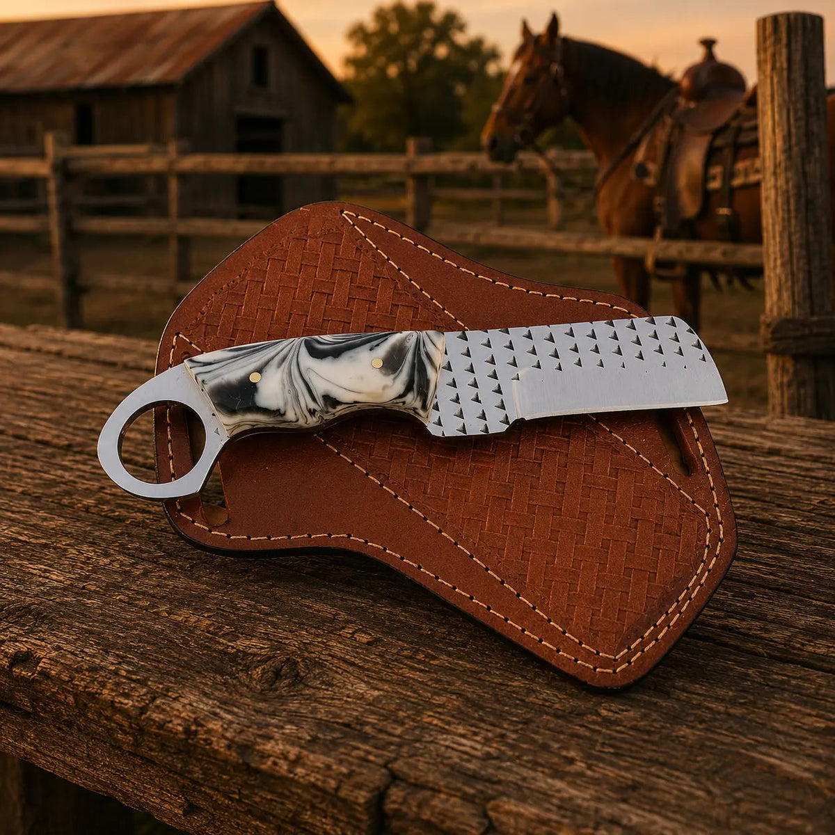 Ironranch Bull Cutter Knife – Rasp Steel, Resin Handle & Leather Sheath