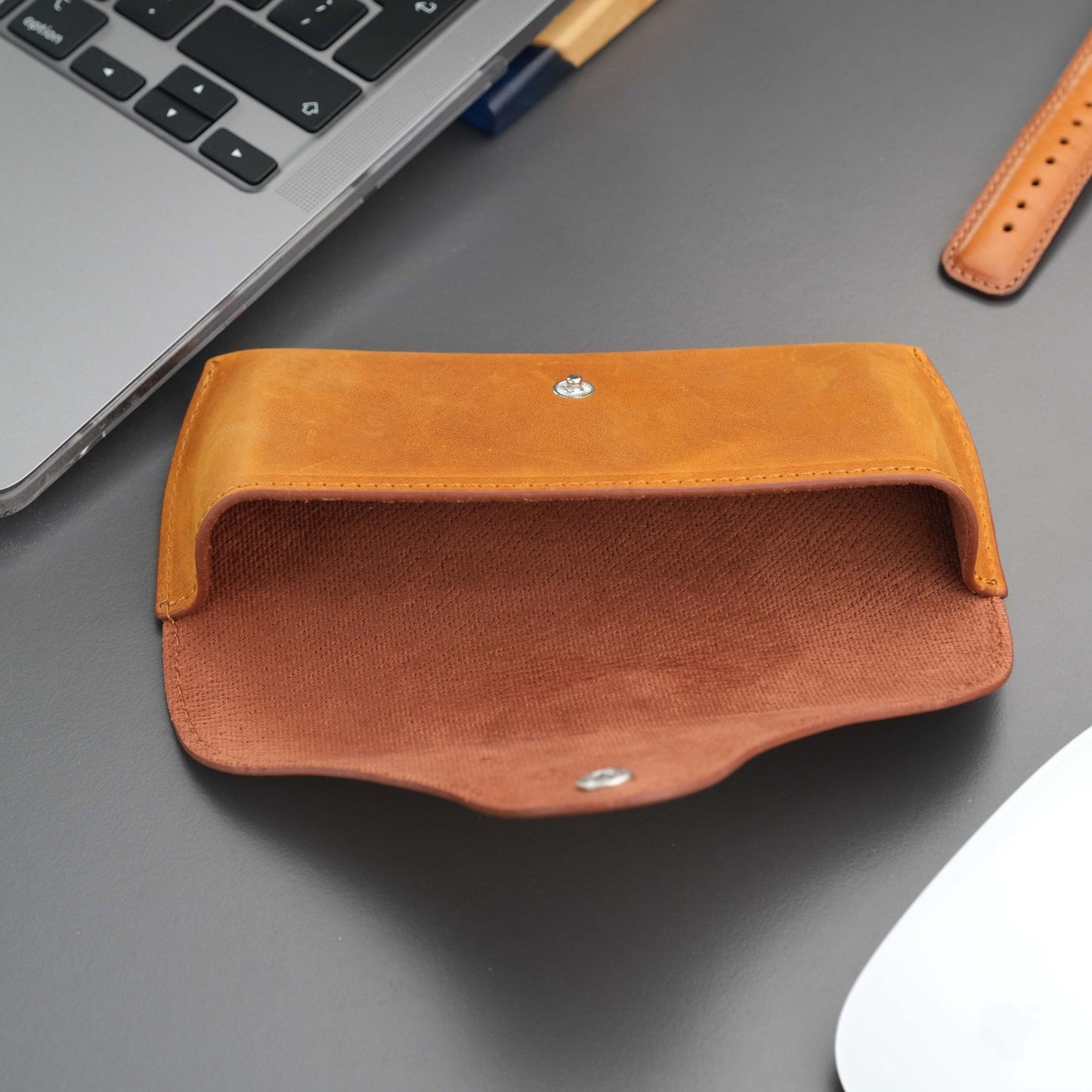 Rochester Full-Grain Leather Eyeglass Case