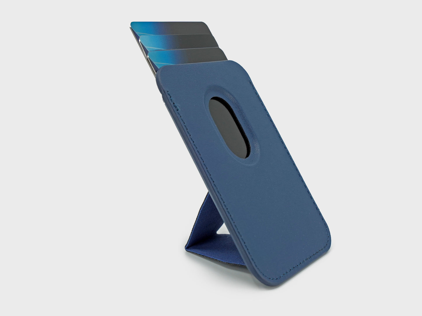 MagSafe iPhone Wallet Stand