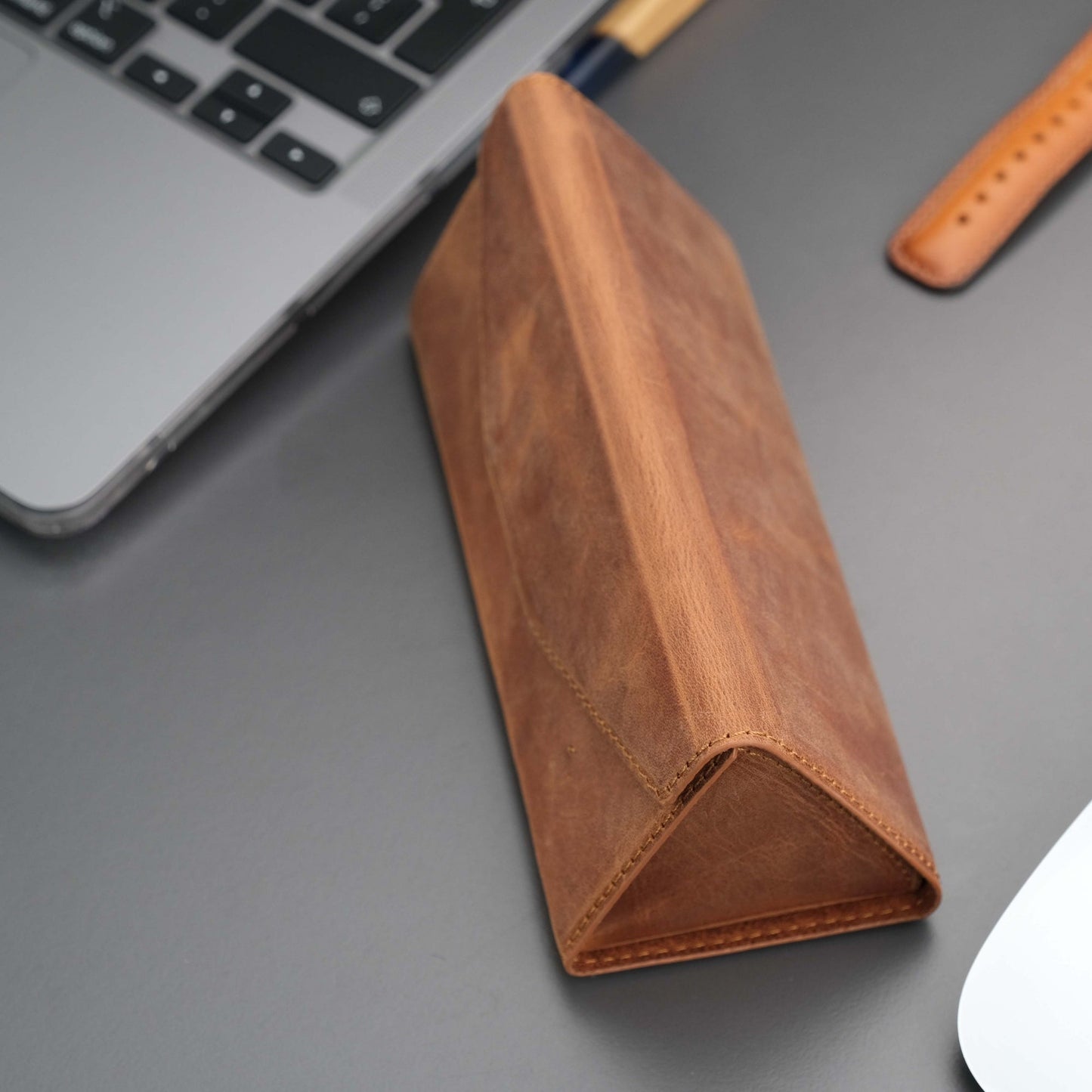 Triangle Leather Glasses Case – Vintage Eyewear Holder