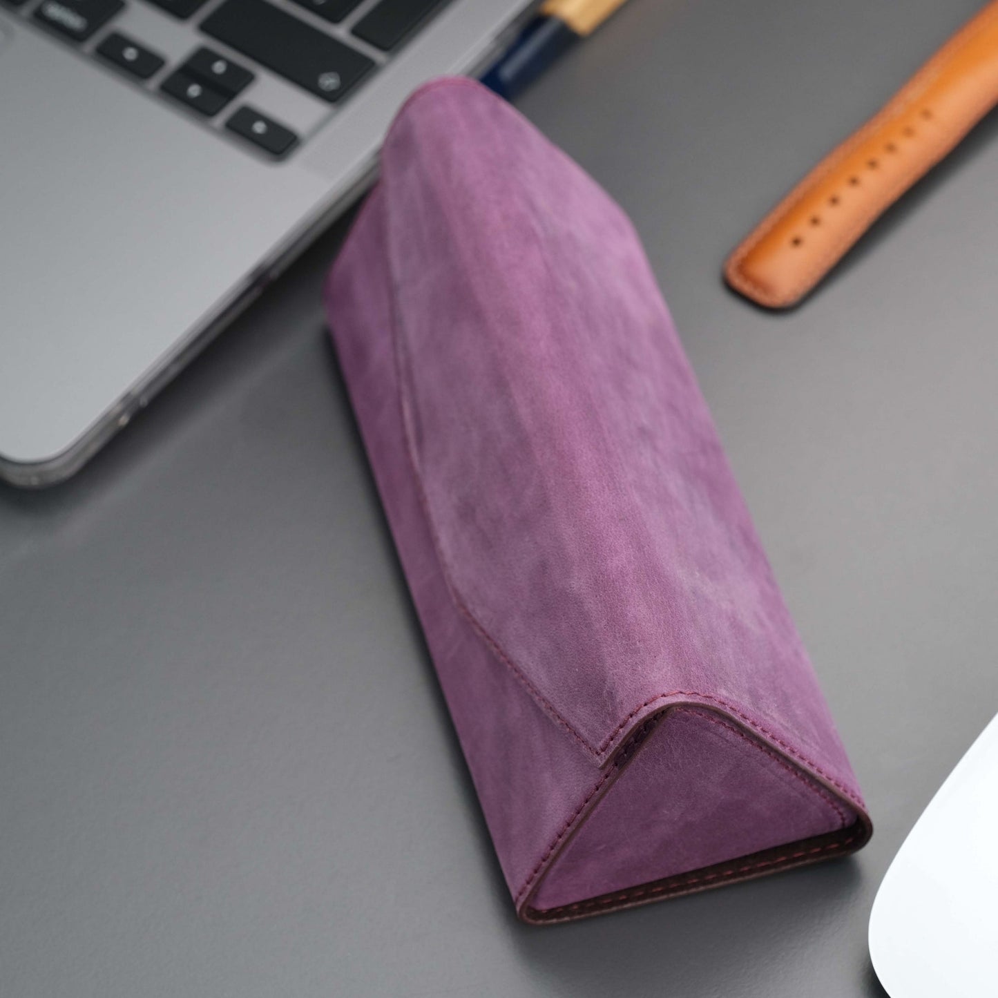 Triangle Leather Glasses Case – Vintage Eyewear Holder