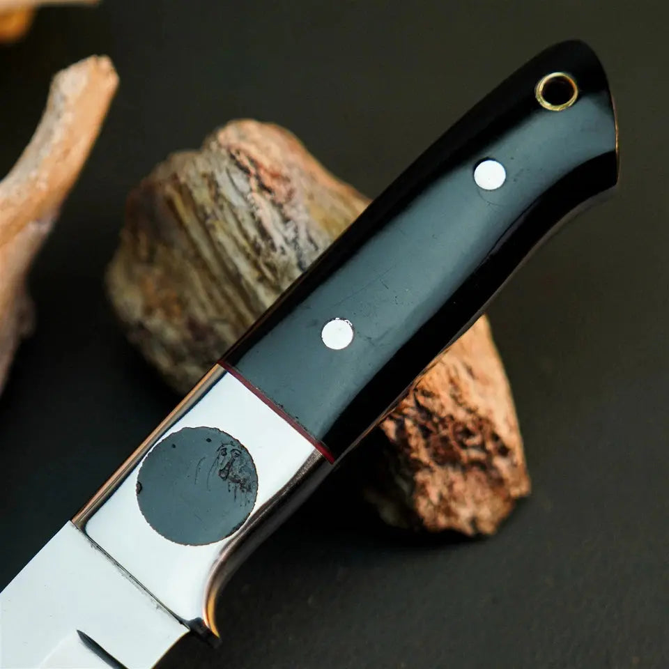 8.7" Handmade Hunting Knife – Full Tang Stainless Steel Resin Handle