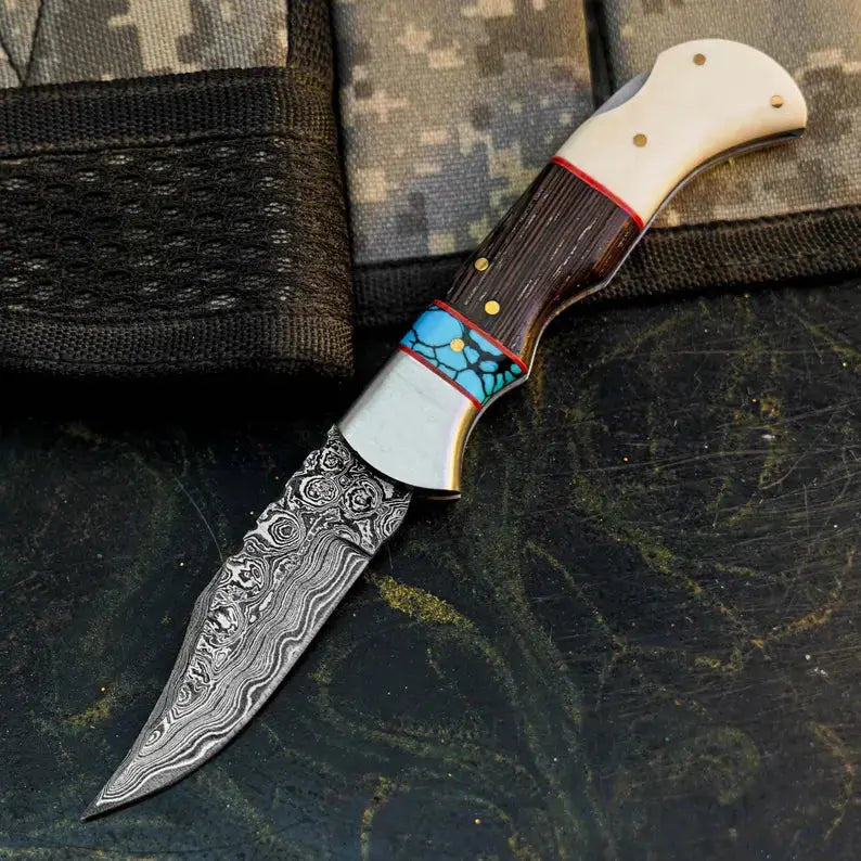 Damascus Hunting Pocket Knife with Camel Bone, Wenge & Resin Handle